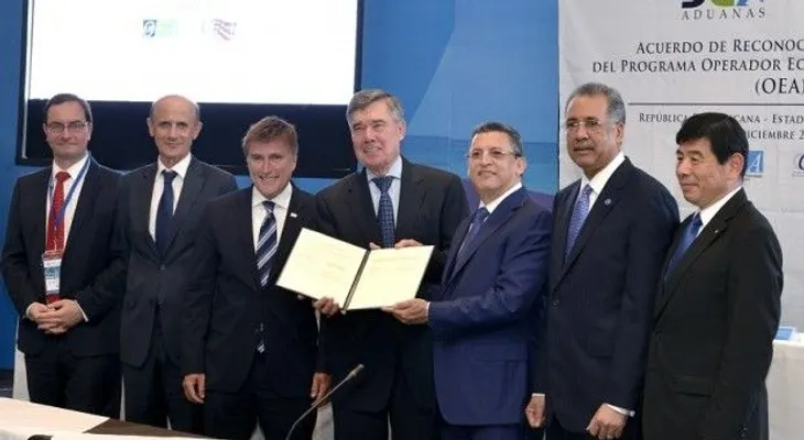 Aduanas de RD y EEUU firman acuerdo de eintercambio comercial y contra el terrorismo