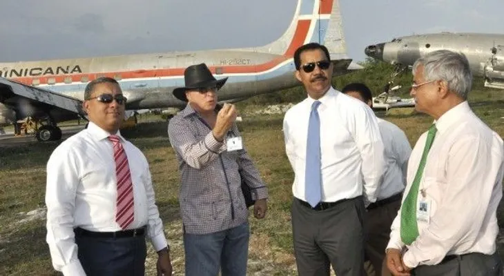 Buscan destino final a aeronaves abandonadas en el AILA y otras terminales