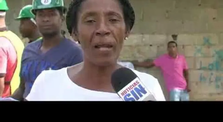 Inicia mudanza masiva de familias hacia La Nueva Barquita