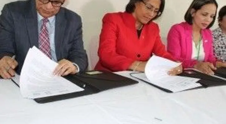 El MAP y el Hospital Morillo King firman convenio tendente a mejorar los servicios de salud del centro regional
