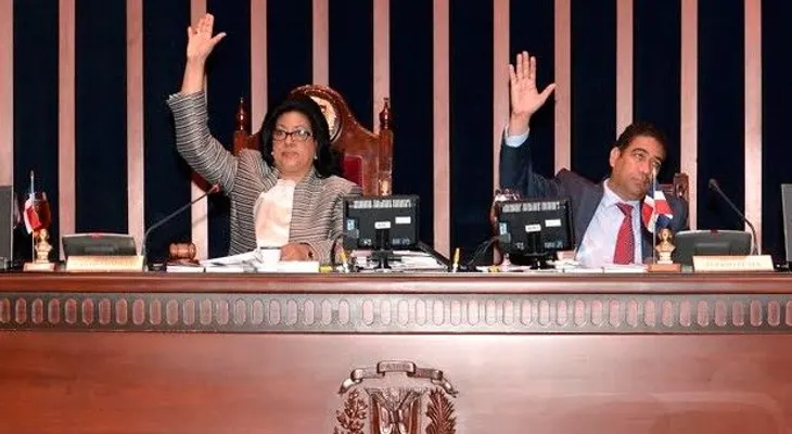 Medina somete de nuevo proyecto de Fideicomiso para viviendas
