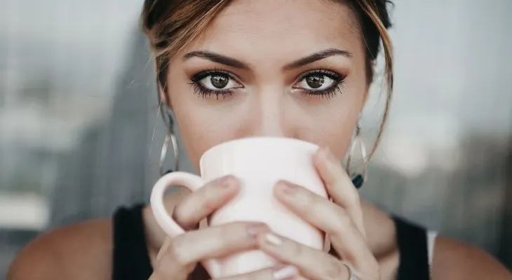 Remedios naturales para desinflamar tus ojos