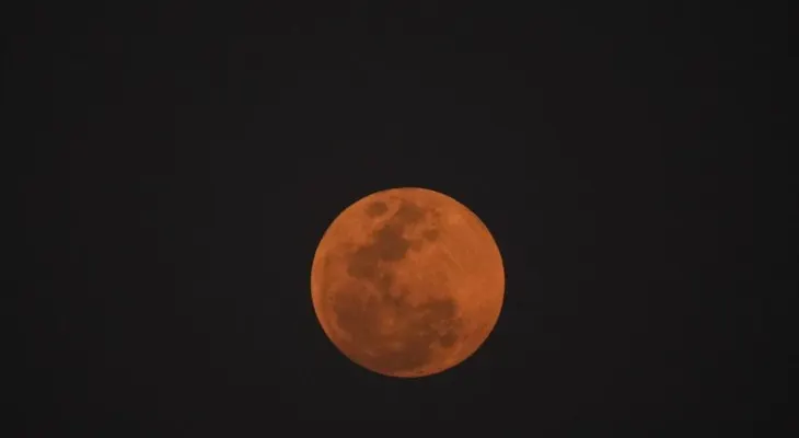 Dominicanos podrán ver eclipse lunar hasta la madrugada del viernes