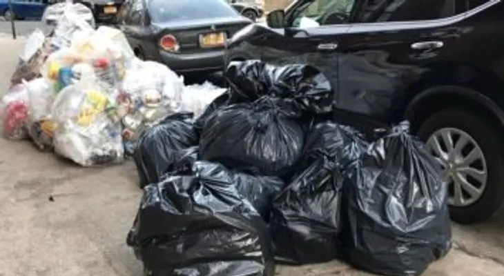 Nueva York multará desde septiembre a residentes que no saquen la basura en contenedores oficiales