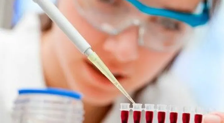 Científicos crean sangre de agua, sal y proteína