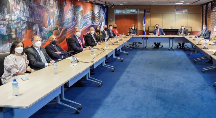 Valdez Albizu recibe misión FMI al término de su evaluación de la economía de RD de la visita del Artículo IV