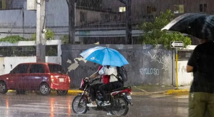 Minerd suspende docencia este martes en escuelas vulnerables de provincias bajo alerta amarilla
