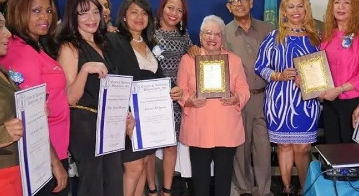 Círculo reconoce a locutoras por Día Internacional de la Mujer