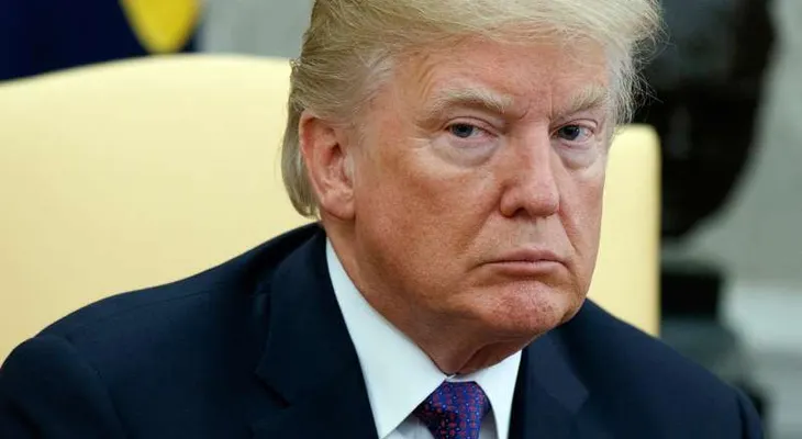 Trump cuestiona que el FBI no le informara de investigación contra Manafort