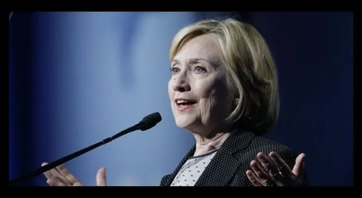 Hillary Clinton avala medida migratoria de Obama 