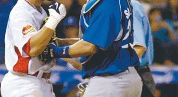 Leones blanquean 5 por 0 a los Tigres