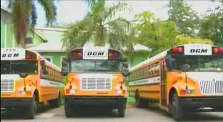 Sale primer autobús con haitianos rumbo a su país 