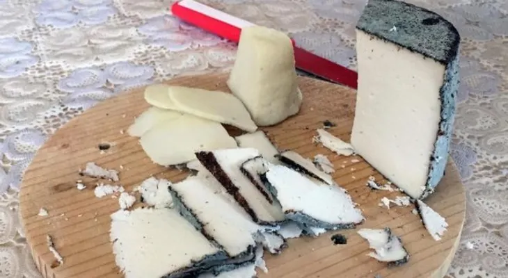 Adivina la leche del animal conque está hecho el queso más caro del mundo