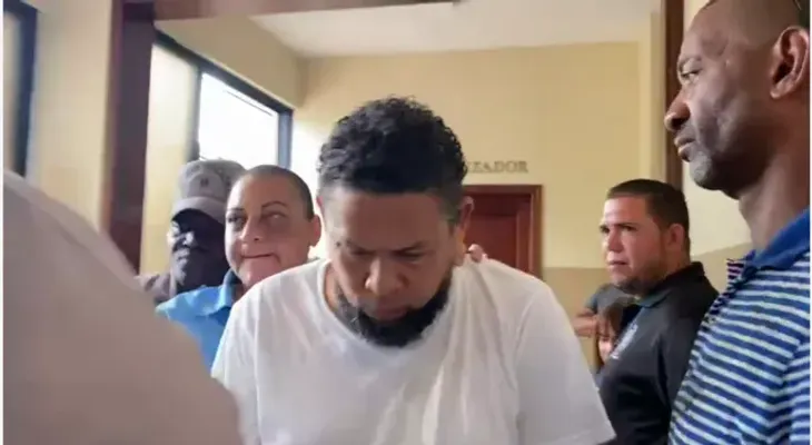 Aplazan coerción a conductor de autobús Franklin Nin Pérez, que se accidentó en Bávaro
