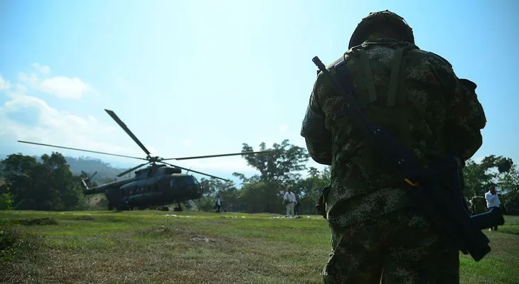Localizan helicóptero militar que desapareció con 16 personas a bordo