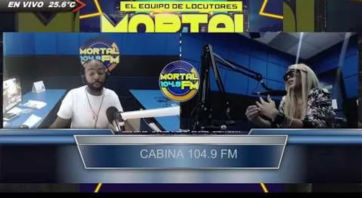 La barbie Vanessa cuenta cuales son los mejores artistas en tarima en RD y PR