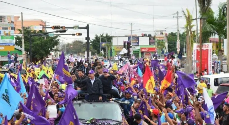 Medina recorre Villa, Bonao y La Vega en su campaña proselitista