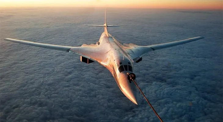 Todo sobre el Cisne Blanco, el bombardero supersónico más potente de la historia