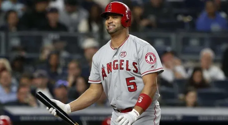 Ningún equipo reclama a Albert Pujols por waivers; pelotero ya es agente libre