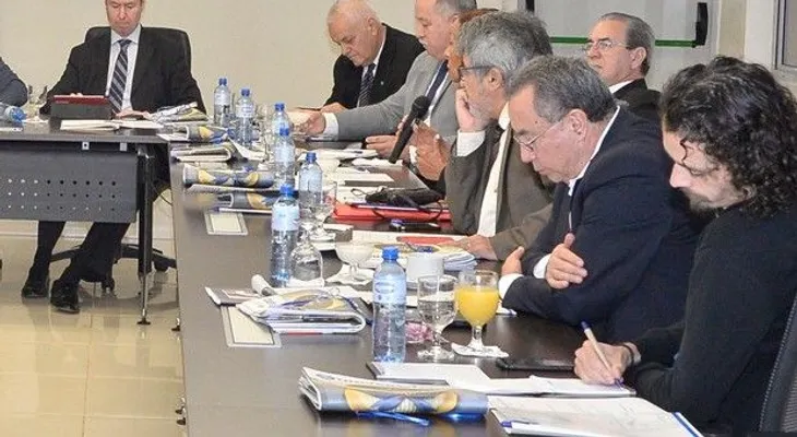 El Gobierno y  la UASD revisan la situación  de la academia