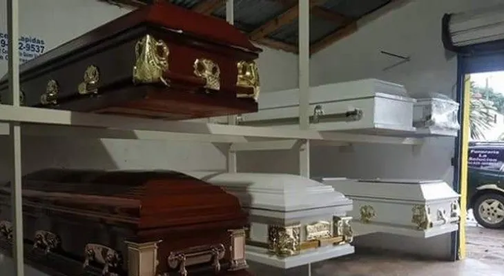 Funeraria hace una oferta que muchos no quisieran: especial de ataúdes por "Viernes Negro"