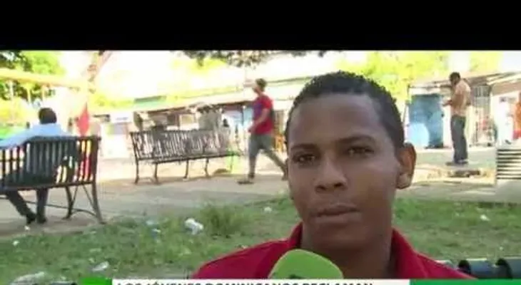 Los jóvenes dominicanos reclaman su derecho a tener un empleo digno