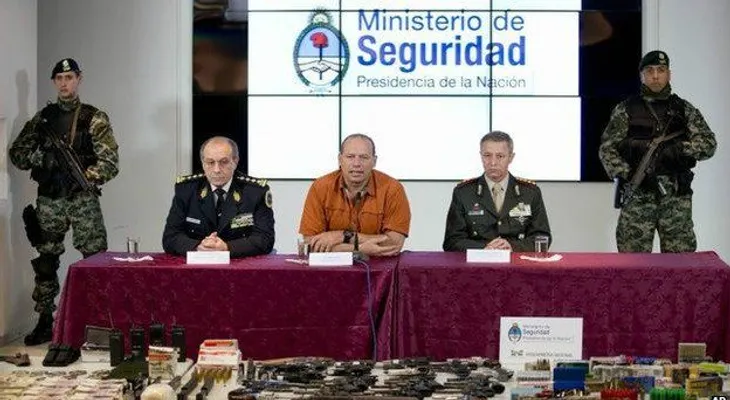 Apresan a 6 por estafa de RD$50MM con tarjetas de créditos 