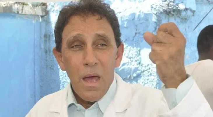 Reputado médico Cruz Jiminian resalta efectividad de Escozine para combatir efectos de vacuna contra covid-19 y el cáncer