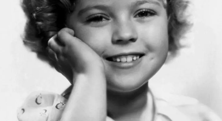 Muere Shirley Temple, icono de estrella infantil