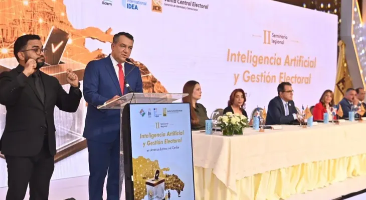 JCE inaugura seminario sobre IA y gestión electoral