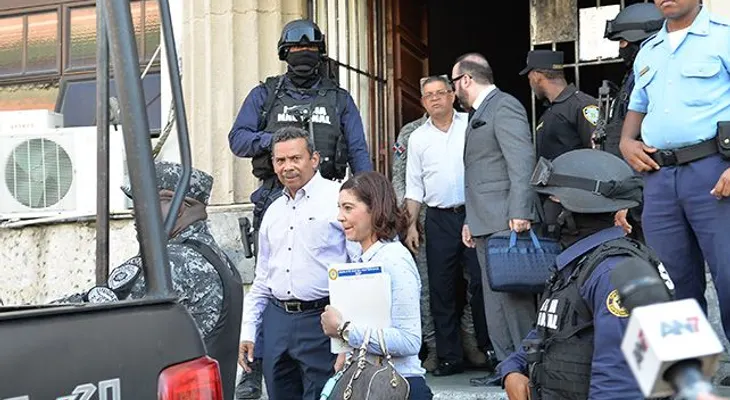 Roberto y Radhamés Segura inician prisión domiciliaria; los otros serán llevados el lunes a Najayo y La Victroria
