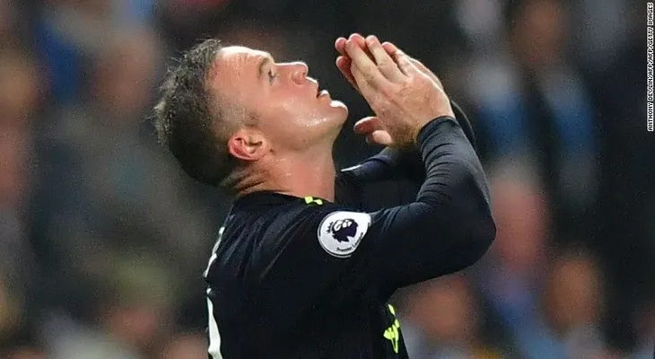 Arrestan a Wayne Rooney por conducir ebrio