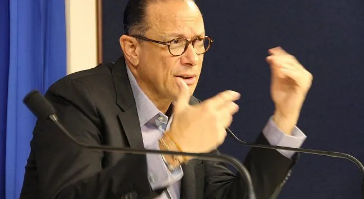 Ministro de Cultura destaca rol del periodista en la acción cultural