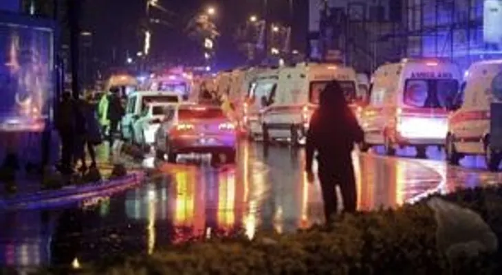 Al menos 35 muertos y 40 heridos en un ataque a un club nocturno de Estambul