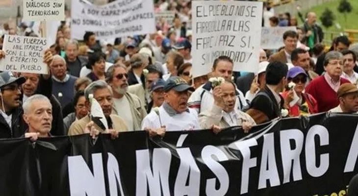 En Colombia marchan contra  la impunidad en proceso de paz 