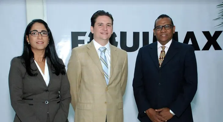 Equimax presenta nueva flotilla de autobuses Marca King Long