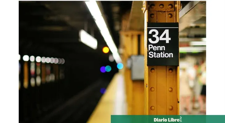 Incendio en tren de mantenimiento en Manhattan deja 12 heridos