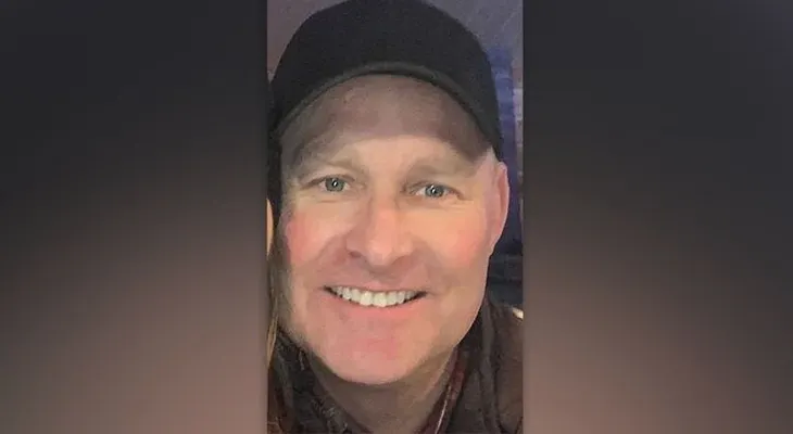 Un dentista disfrazado de policía es el autor de la peor matanza ocurrida en Canadá; asesinó a 16 personas