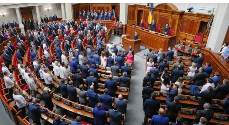 Parlamento ucraniano acepta la renuncia de la primera ministra