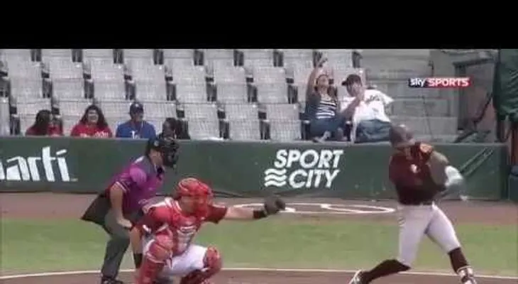 Bateador hace swing y umpires cantan bola; LMB lo suspende por el resto de la temporada