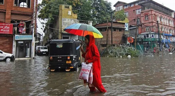 Lluvias dejan 93 muertos y 2.8 millones de afectados en el noreste de India