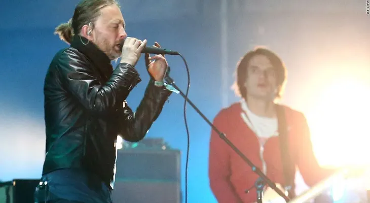 Radiohead te regala en Navidad la canción que había compuesto para James Bond