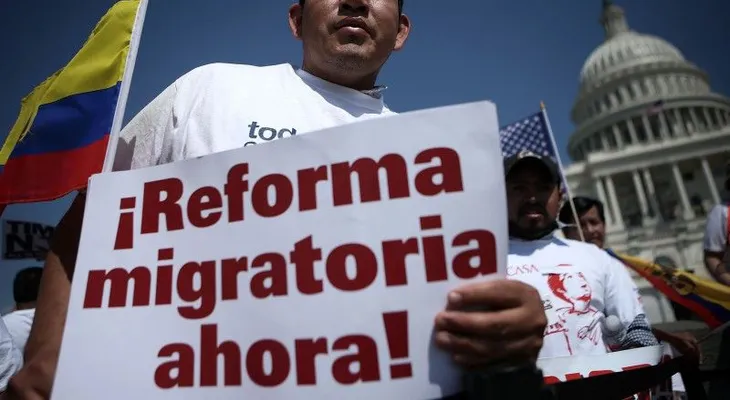 Senado EEUU continúa debate de reforma migratoria con reto de mantenerla viva