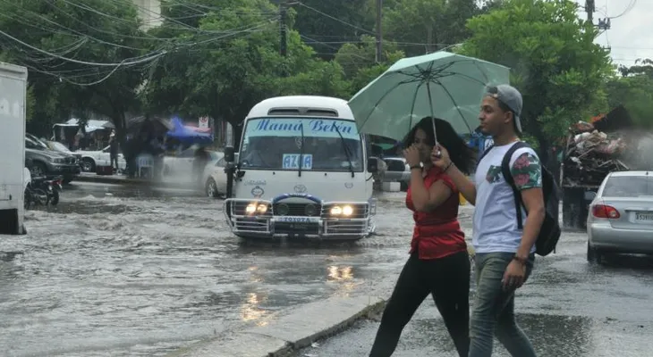 Indomet alerta por aguaceros fuertes y tormentas eléctricas este lunes en República Dominicana