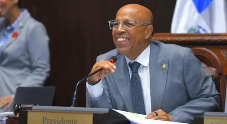 Pacheco pide a Chu Vásquez con "mucho cariño" moderar su lenguaje y le atribuye "un poquito de amnesia"