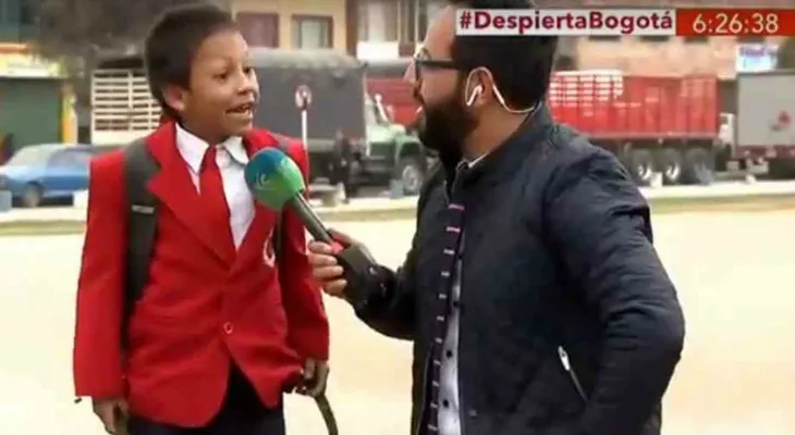 Un niño llega tarde al colegio y protagoniza un adorable momento 