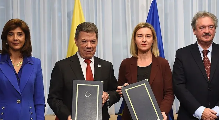 Colombia y la UE firman acuerdo de exención de visa