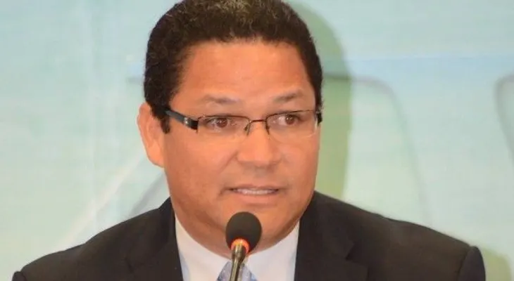 Indotel anuncia realización proyecto 10 mil Hogares Conectados