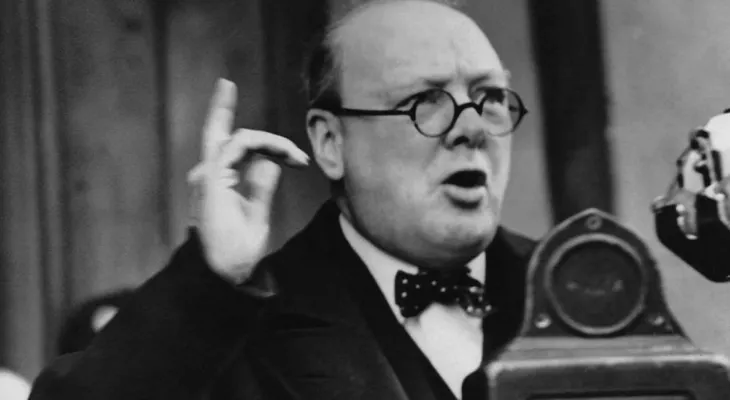 Subastadas una gafas graduadas de Winston Churchill por casi 7.000 euros