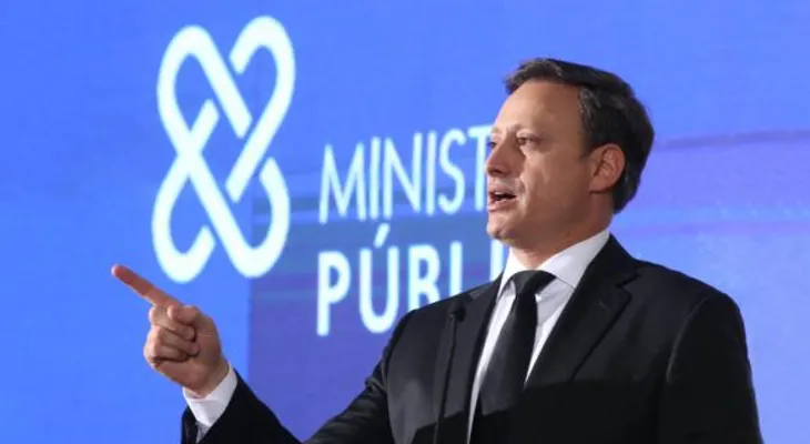 Someterán a la Justicia adultos que tengan relaciones con menores; Procurador pide endurecer penas 